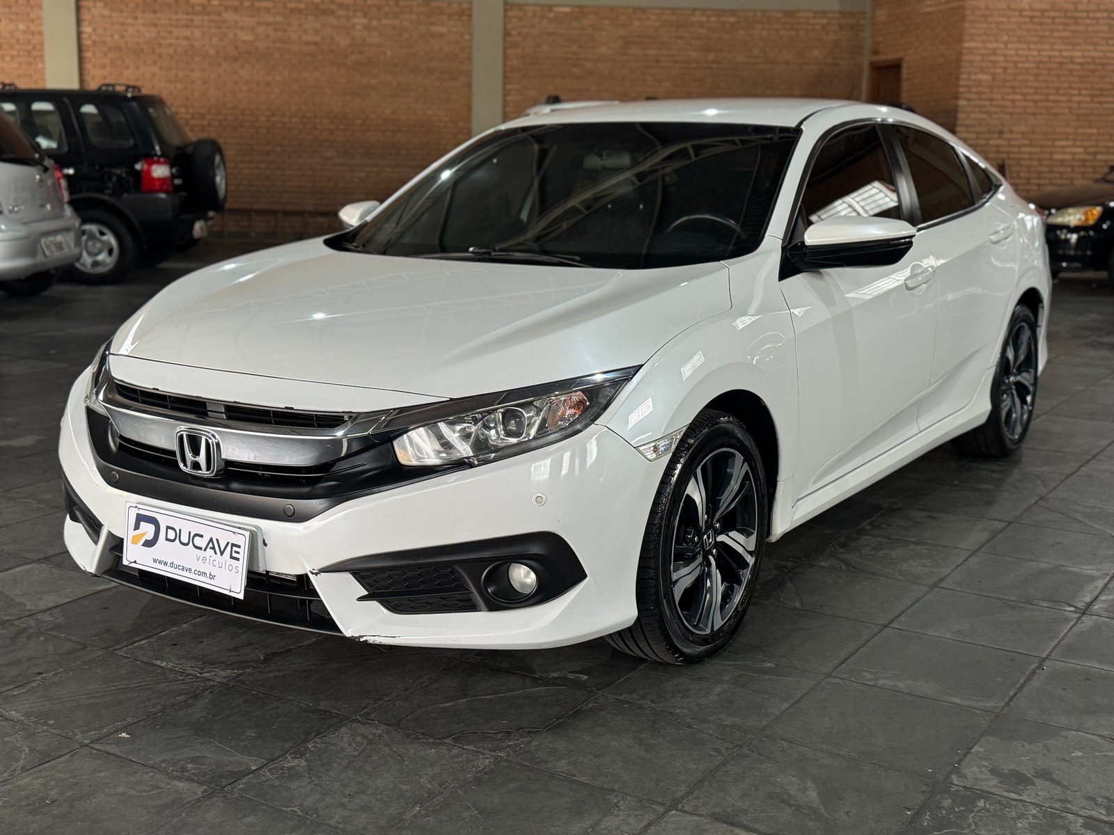 Honda Civic 2019 — foto 2