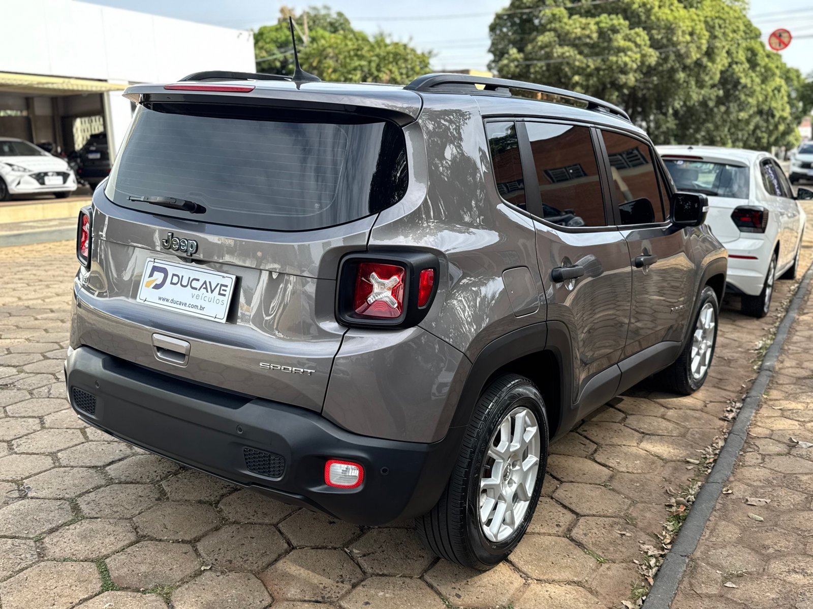 Jeep Renegade 2021 — foto 4