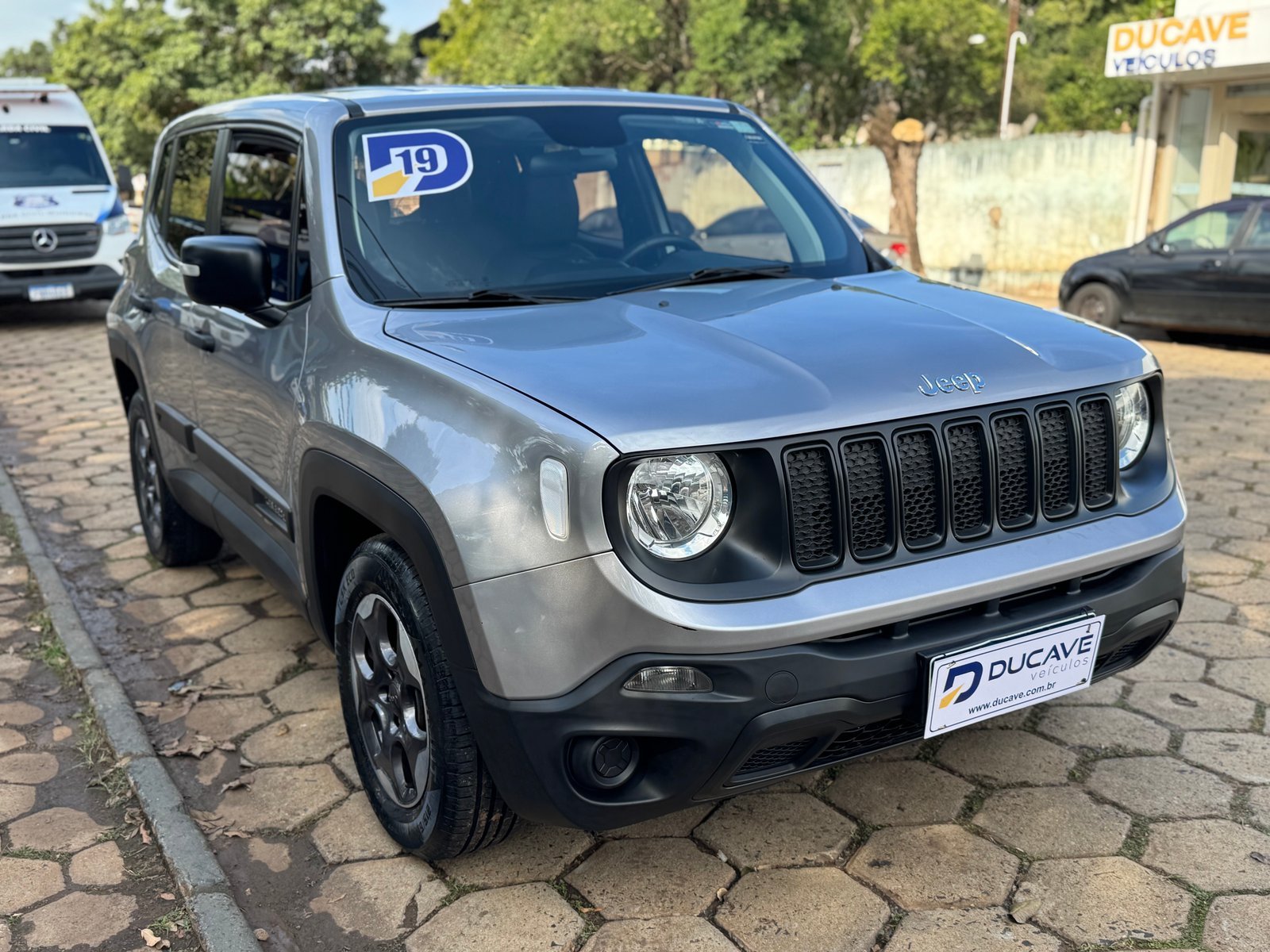 Jeep Renegade 2019 — foto 4