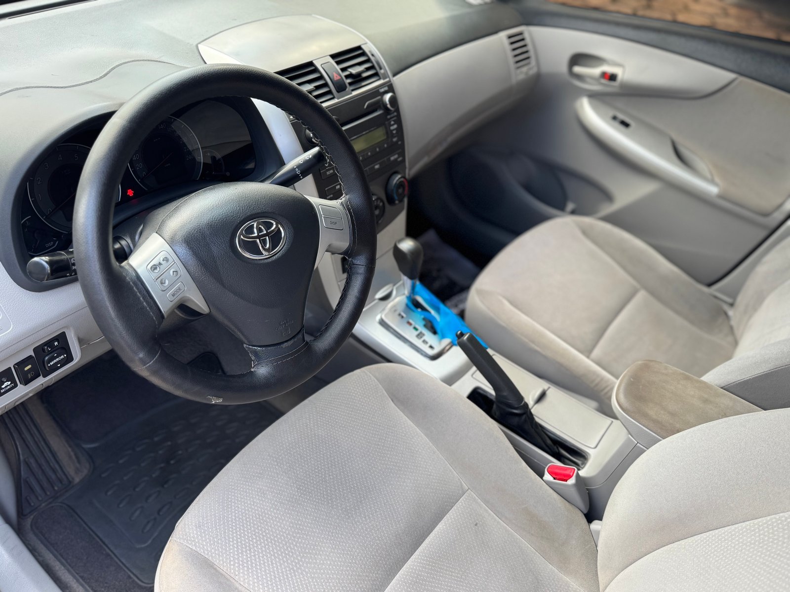 Toyota Corolla 2014 — foto 8