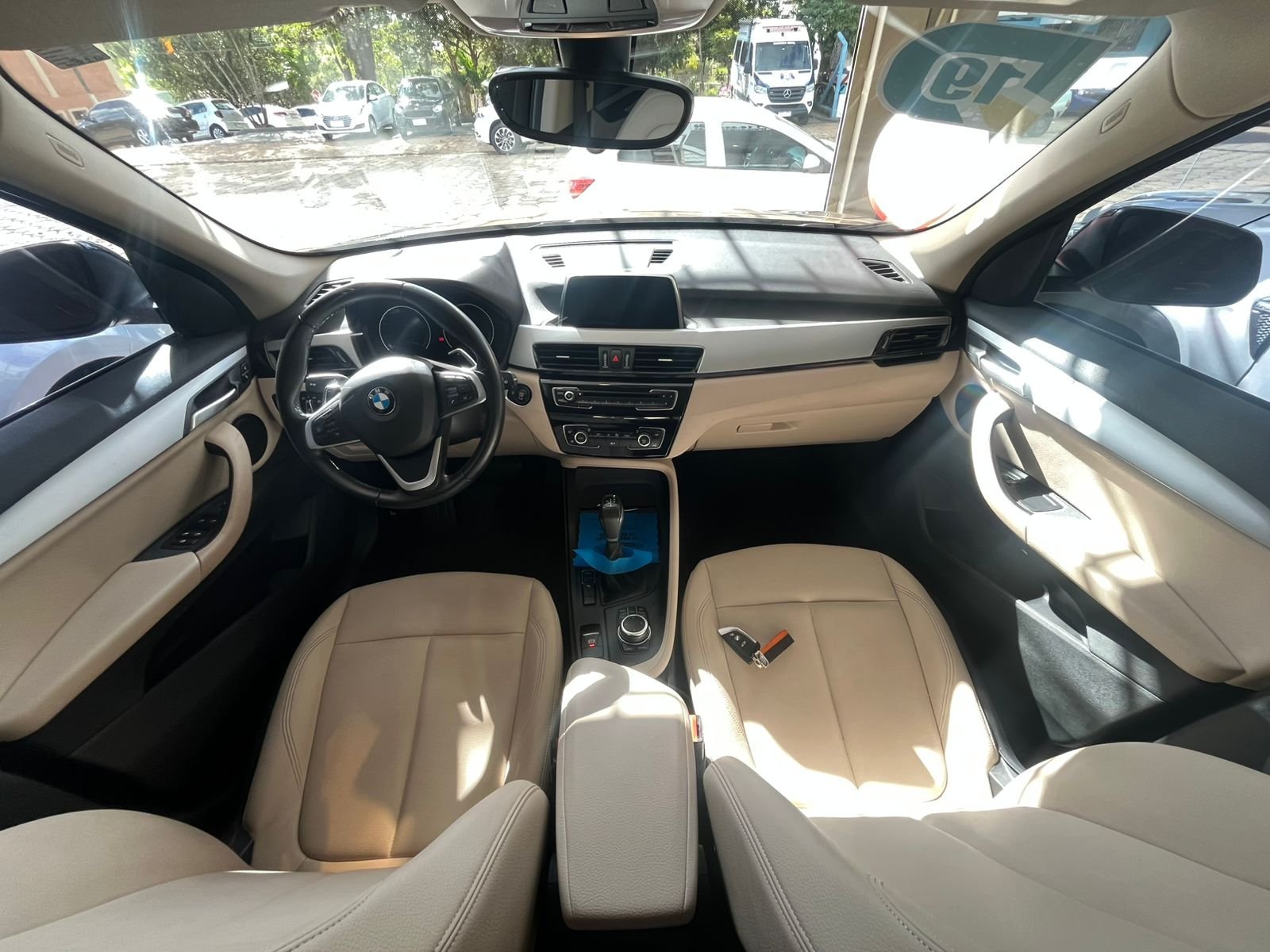 BMW X1 2019 — foto 6