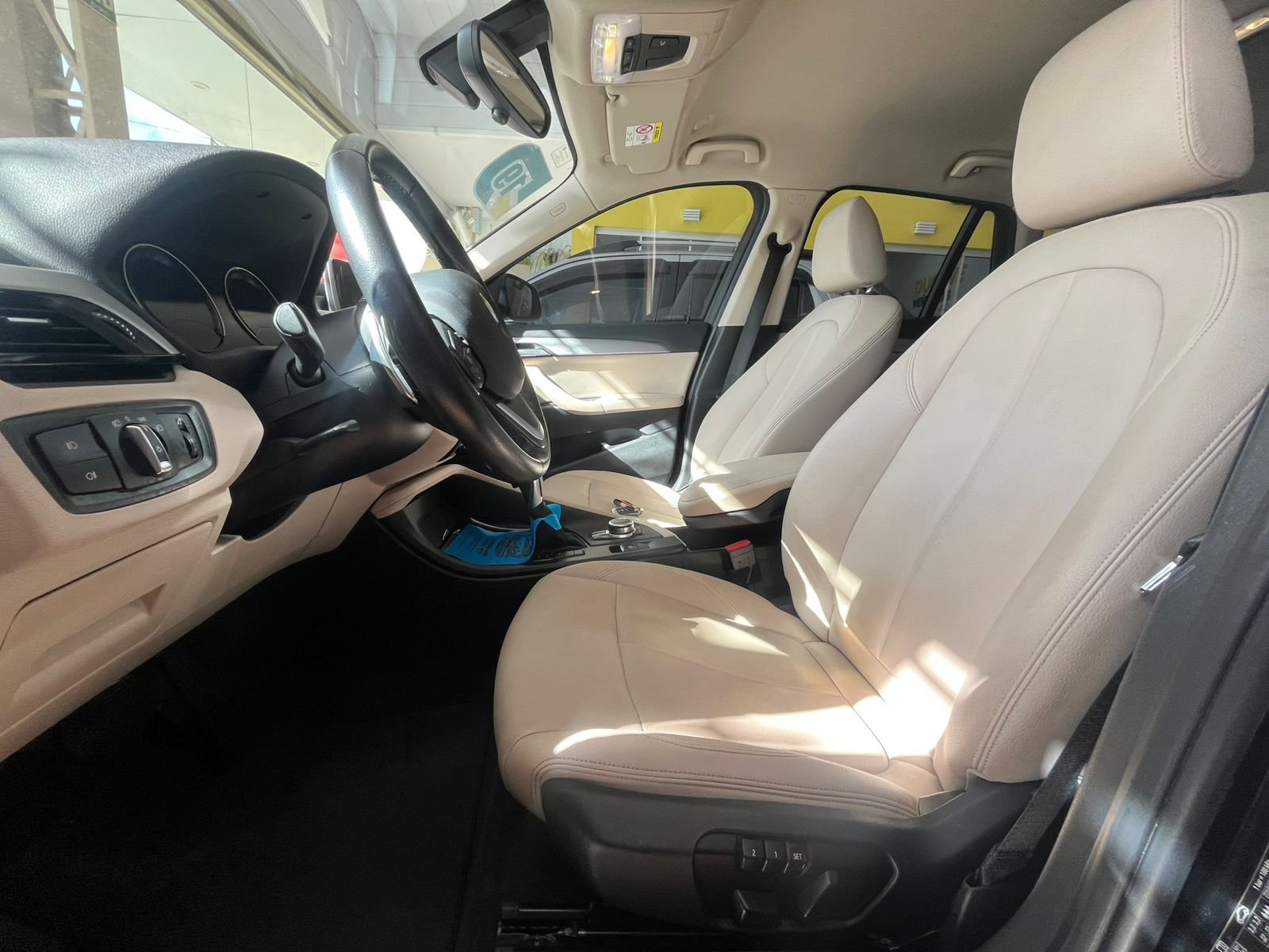BMW X1 2019 — foto 9