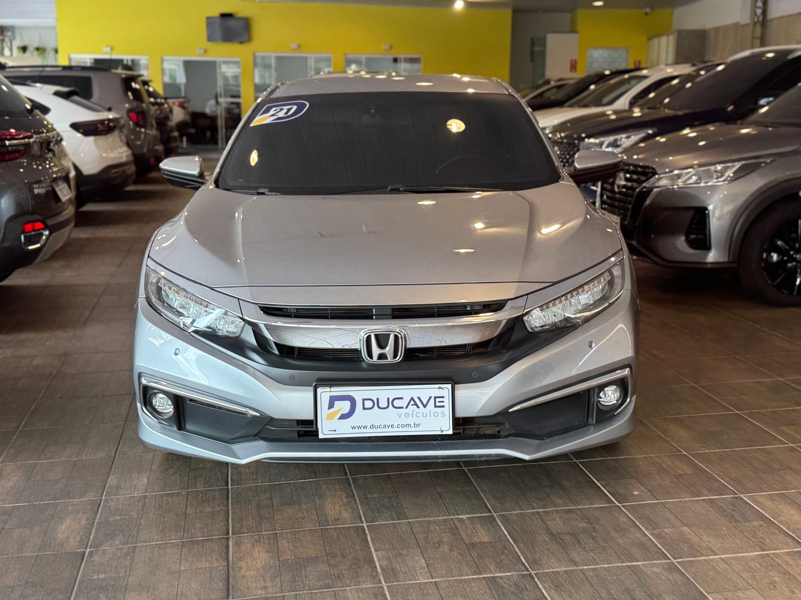 Honda Civic 2021 — foto 1