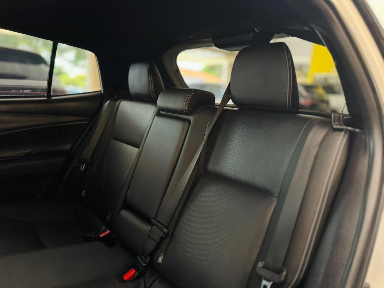 Toyota Yaris 2019 — foto 10