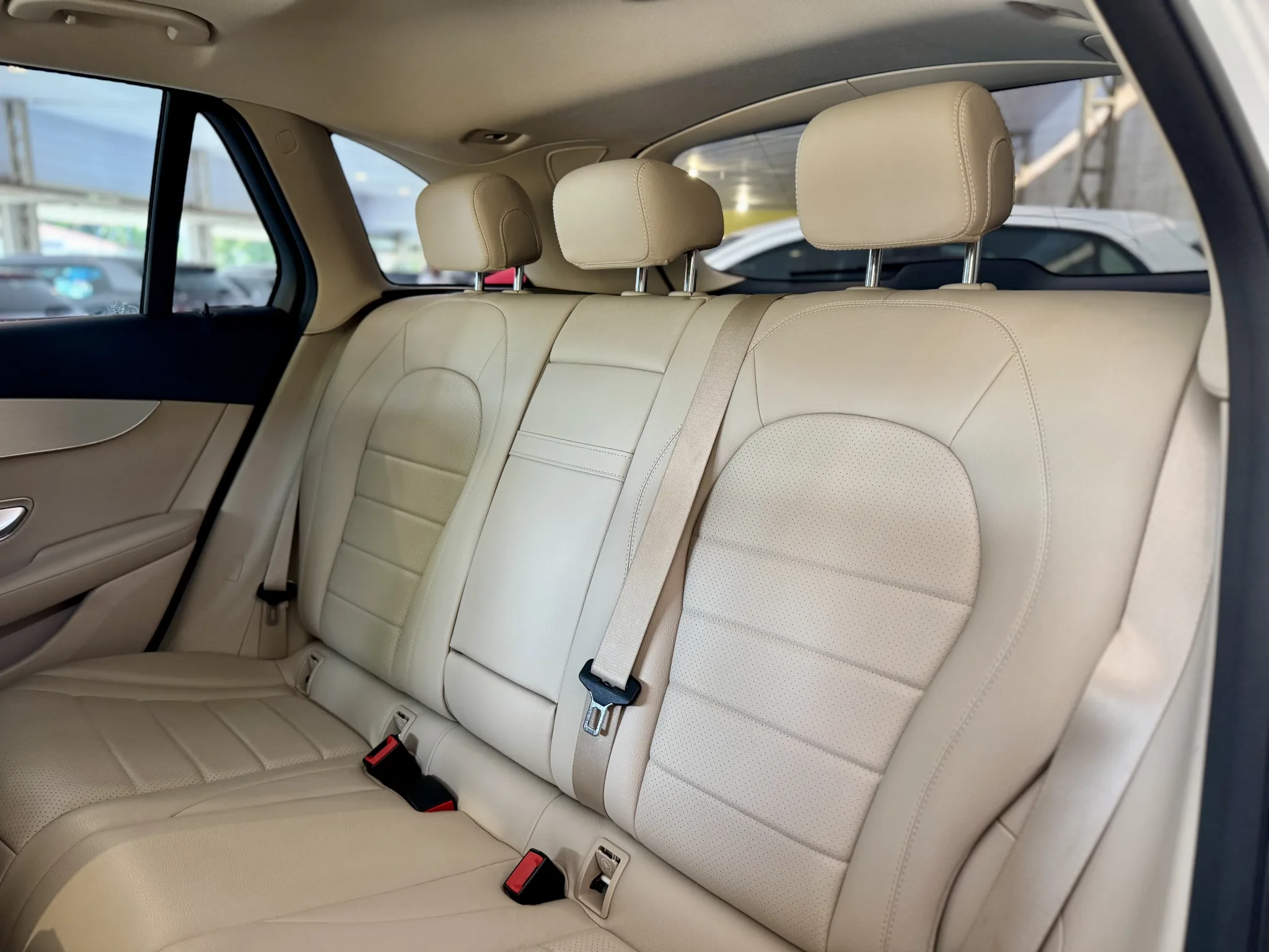 Mercedes Benz 2019 — foto 7