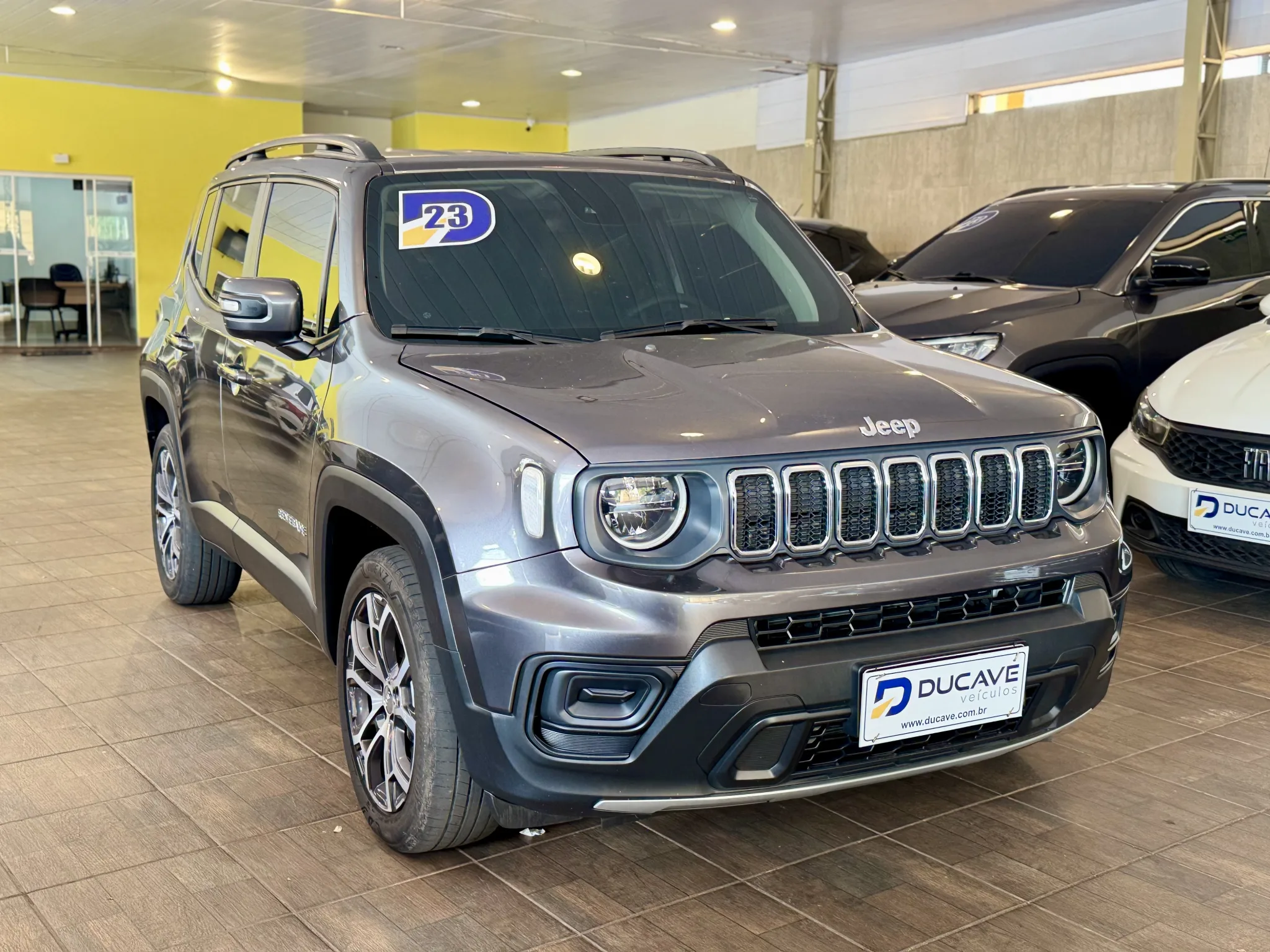 Jeep Renegade 2023 — foto 3