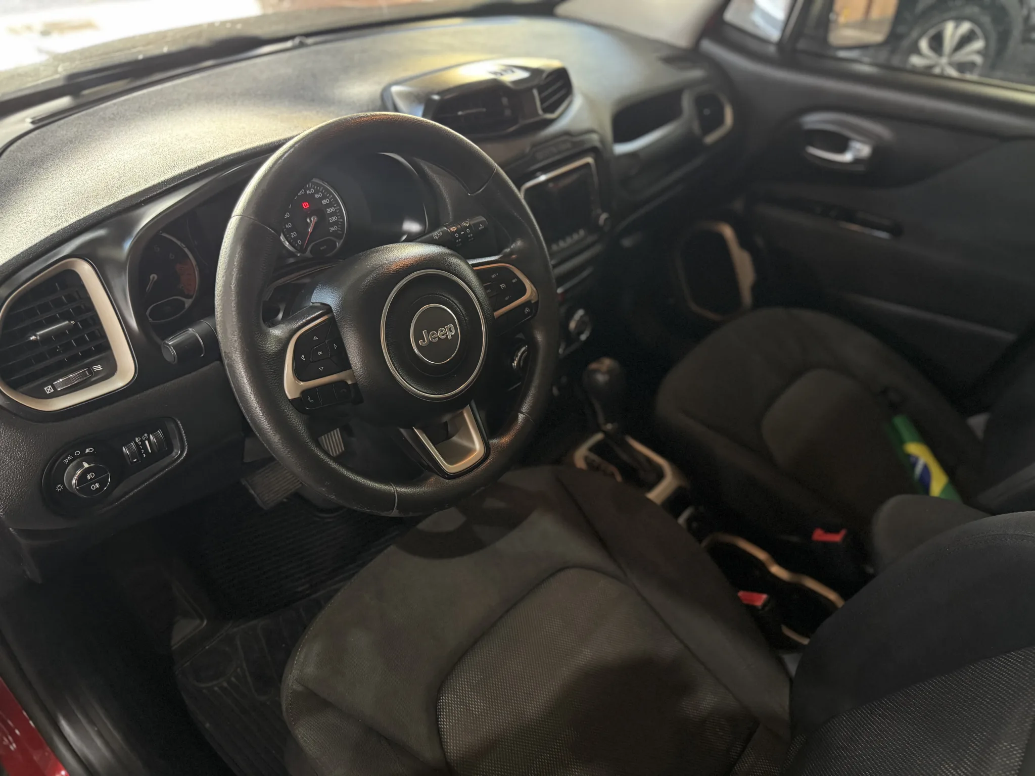 Jeep Renegade 2016 — foto 7