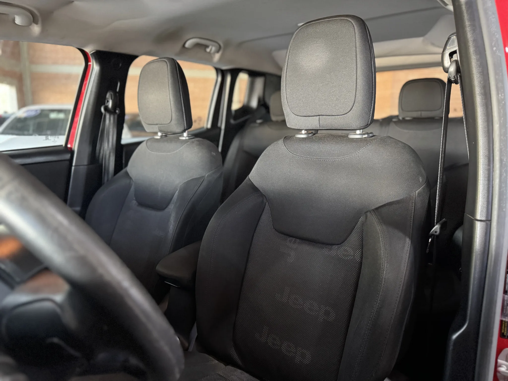 Jeep Renegade 2016 — foto 8