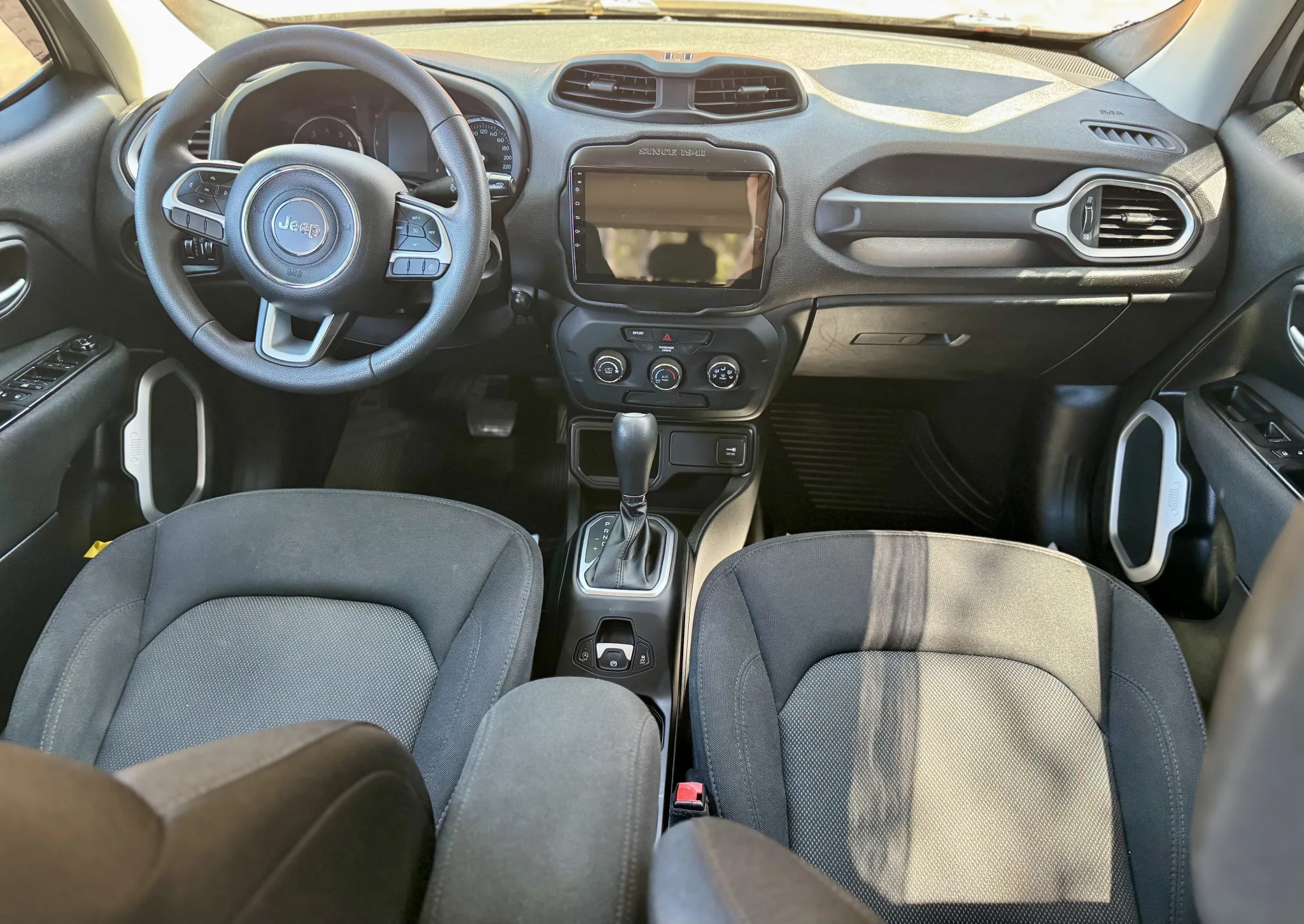 Jeep Renegade 2020 — foto 7