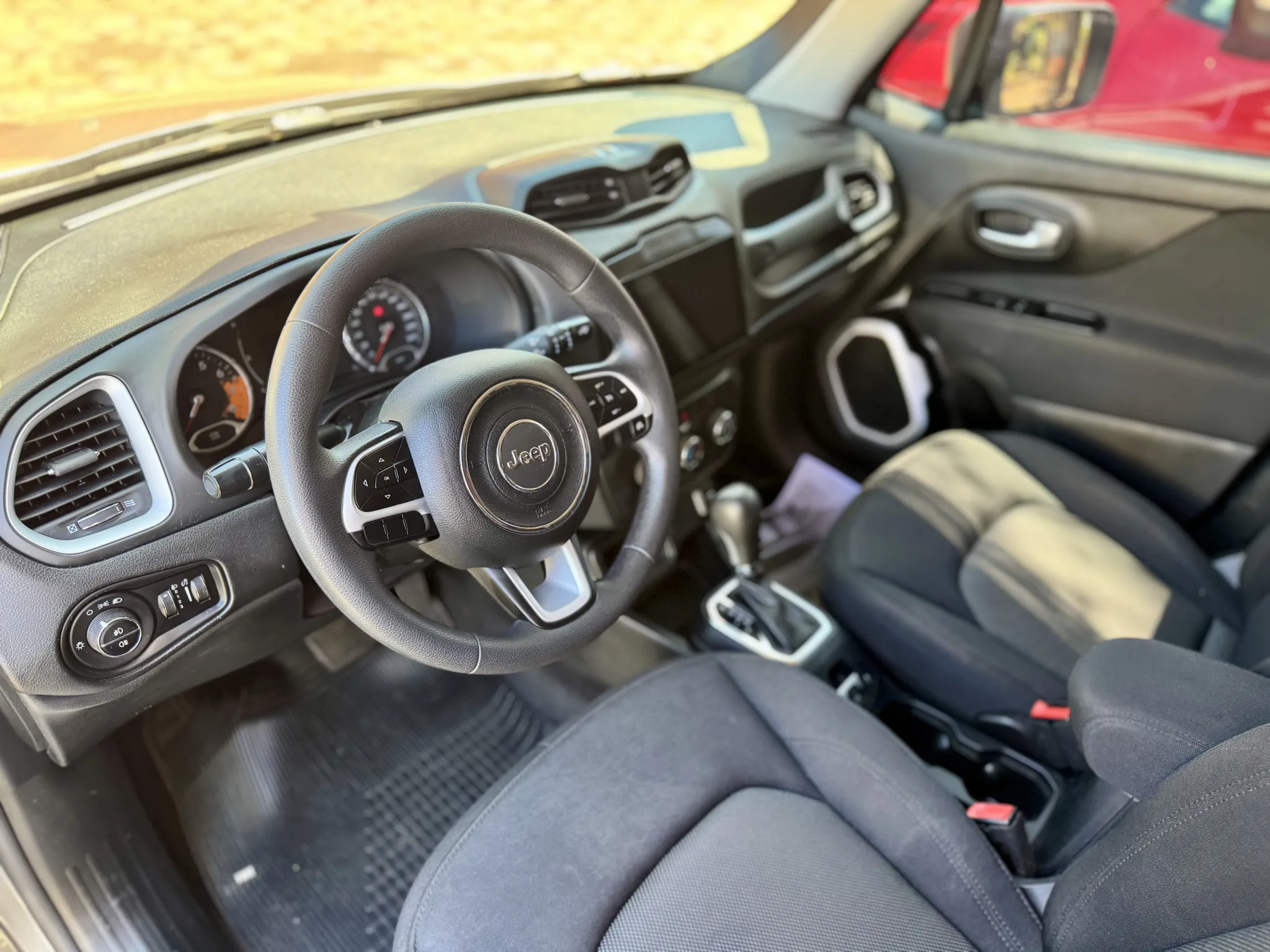 Jeep Renegade 2020 — foto 8