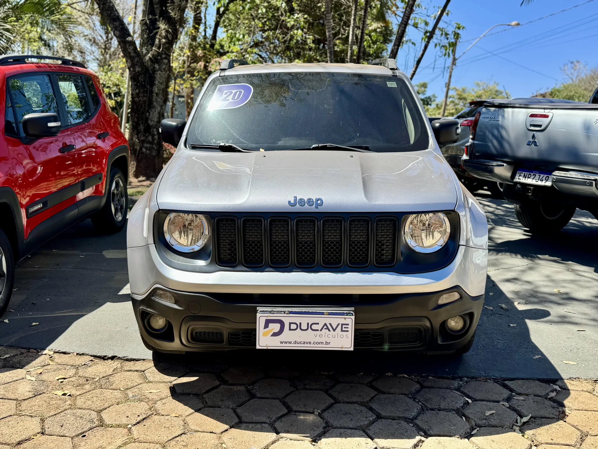 Jeep Renegade 2020 — foto 1